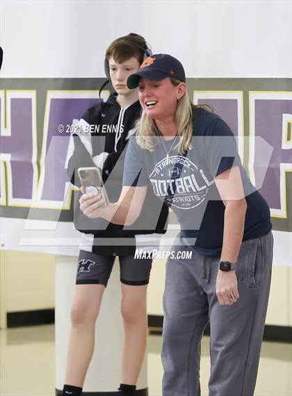 Thumbnail 3 in Buzz Fest Duals photogallery.
