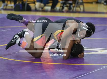 Thumbnail 1 in Buzz Fest Duals photogallery.