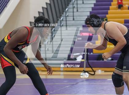 Thumbnail 3 in Buzz Fest Duals photogallery.