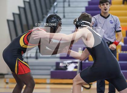 Thumbnail 2 in Buzz Fest Duals photogallery.