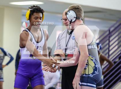 Thumbnail 1 in Buzz Fest Duals photogallery.