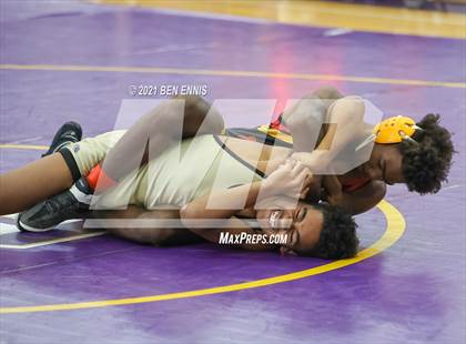 Thumbnail 3 in Buzz Fest Duals photogallery.