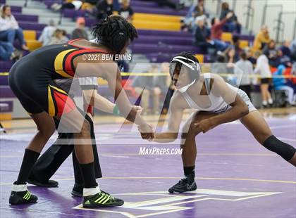 Thumbnail 3 in Buzz Fest Duals photogallery.