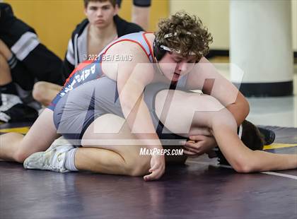 Thumbnail 2 in Buzz Fest Duals photogallery.