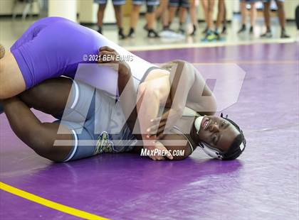 Thumbnail 1 in Buzz Fest Duals photogallery.