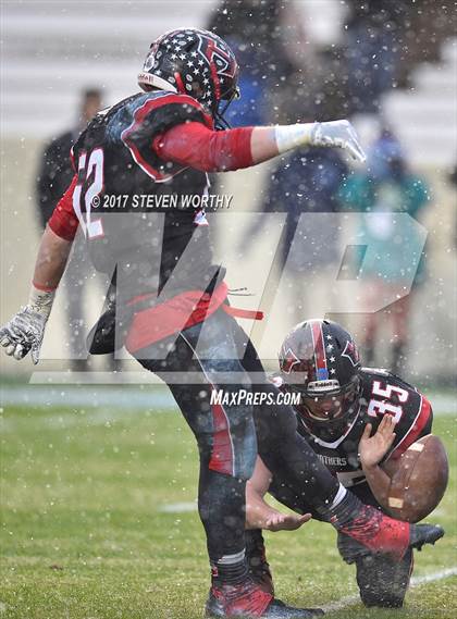 Thumbnail 2 in East Duplin vs. Hibriten (NCHSAA 2AA Final) photogallery.