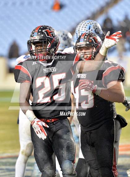 Thumbnail 2 in East Duplin vs. Hibriten (NCHSAA 2AA Final) photogallery.