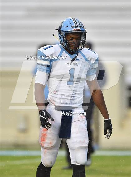 Thumbnail 3 in East Duplin vs. Hibriten (NCHSAA 2AA Final) photogallery.