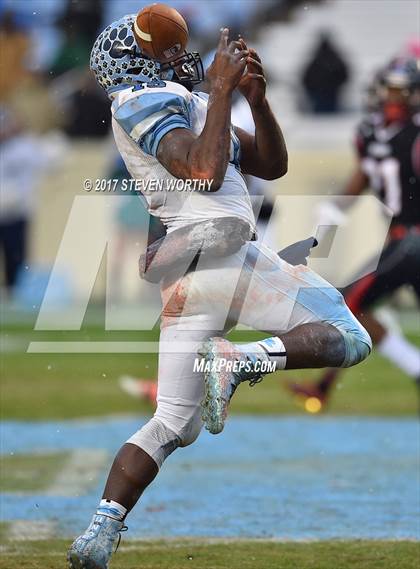 Thumbnail 2 in East Duplin vs. Hibriten (NCHSAA 2AA Final) photogallery.