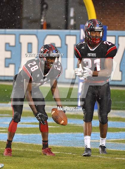 Thumbnail 2 in East Duplin vs. Hibriten (NCHSAA 2AA Final) photogallery.