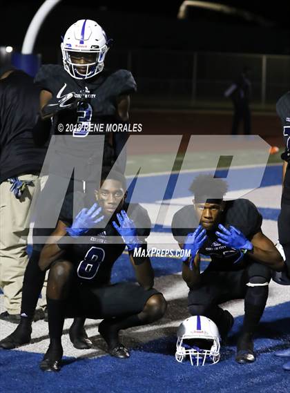 Thumbnail 1 in Lincoln @ Culver City (CIF SS 3A Regional Playoff) photogallery.