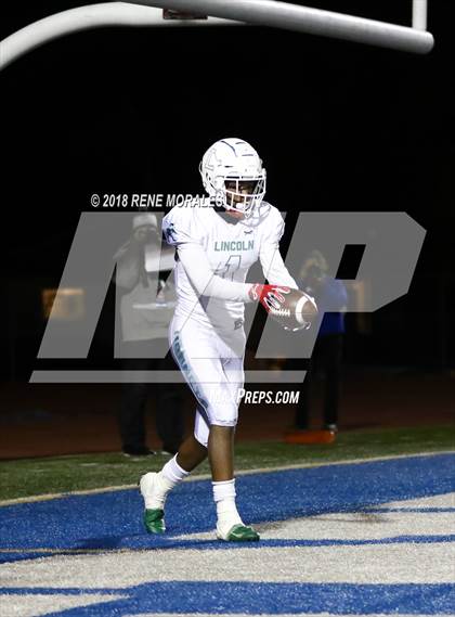 Thumbnail 2 in Lincoln @ Culver City (CIF SS 3A Regional Playoff) photogallery.