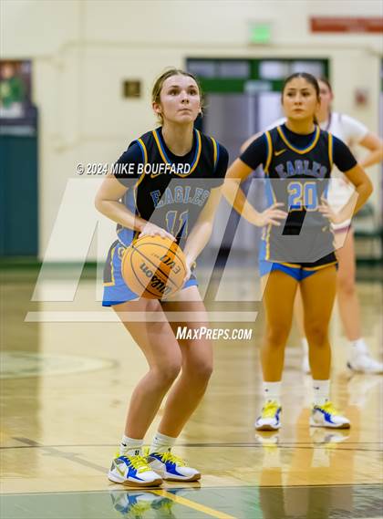 Thumbnail 1 in Bakersfield Christian vs Oaks Christian (Santa Barbara Tournament of Champions) photogallery.