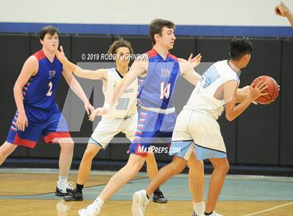 Thumbnail 3 in Sam Rayburn vs. Pearce (McDonald's Texas Invitational) photogallery.