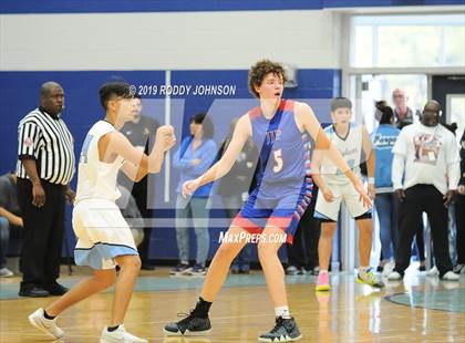 Thumbnail 3 in Sam Rayburn vs. Pearce (McDonald's Texas Invitational) photogallery.