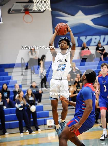 Thumbnail 2 in Sam Rayburn vs. Pearce (McDonald's Texas Invitational) photogallery.
