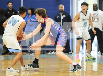 Thumbnail 2 in Sam Rayburn vs. Pearce (McDonald's Texas Invitational) photogallery.