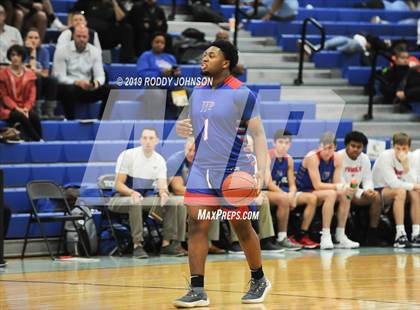 Thumbnail 3 in Sam Rayburn vs. Pearce (McDonald's Texas Invitational) photogallery.