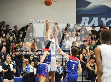 Thumbnail 2 in Sam Rayburn vs. Pearce (McDonald's Texas Invitational) photogallery.