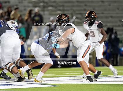 Thumbnail 2 in Ferris vs. Sunnyvale (4A-2 Region II Bi District) photogallery.
