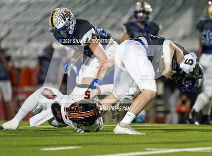 Thumbnail 1 in Ferris vs. Sunnyvale (4A-2 Region II Bi District) photogallery.