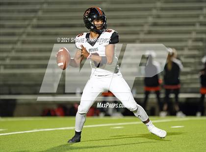 Thumbnail 1 in Ferris vs. Sunnyvale (4A-2 Region II Bi District) photogallery.