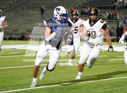 Thumbnail 2 in Ferris vs. Sunnyvale (4A-2 Region II Bi District) photogallery.