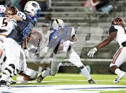 Thumbnail 1 in Ferris vs. Sunnyvale (4A-2 Region II Bi District) photogallery.