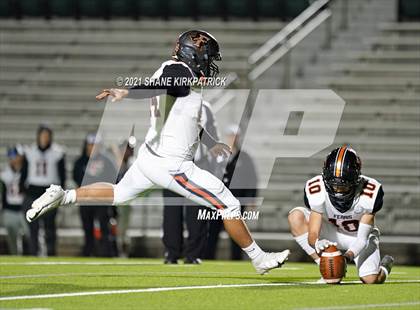 Thumbnail 2 in Ferris vs. Sunnyvale (4A-2 Region II Bi District) photogallery.