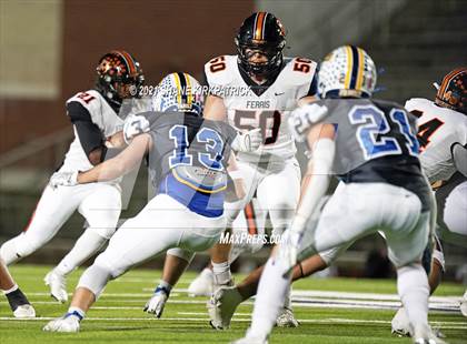 Thumbnail 1 in Ferris vs. Sunnyvale (4A-2 Region II Bi District) photogallery.