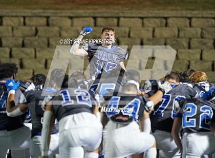 Thumbnail 2 in Ferris vs. Sunnyvale (4A-2 Region II Bi District) photogallery.