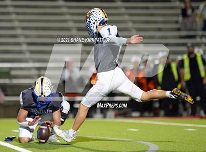 Thumbnail 2 in Ferris vs. Sunnyvale (4A-2 Region II Bi District) photogallery.