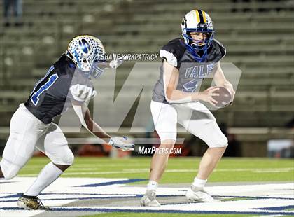 Thumbnail 3 in Ferris vs. Sunnyvale (4A-2 Region II Bi District) photogallery.
