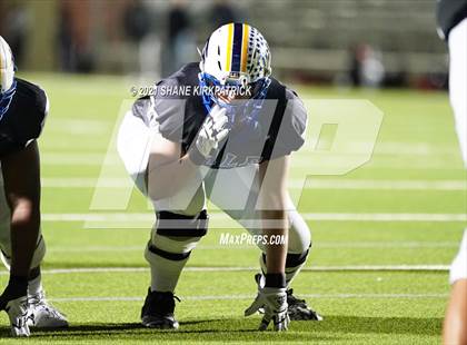Thumbnail 1 in Ferris vs. Sunnyvale (4A-2 Region II Bi District) photogallery.