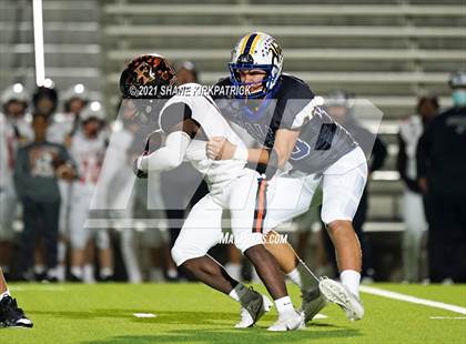 Thumbnail 1 in Ferris vs. Sunnyvale (4A-2 Region II Bi District) photogallery.