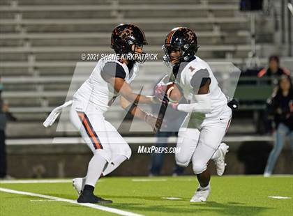 Thumbnail 2 in Ferris vs. Sunnyvale (4A-2 Region II Bi District) photogallery.