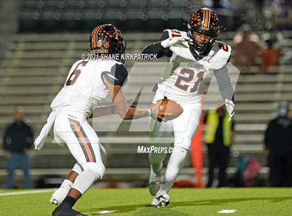 Thumbnail 3 in Ferris vs. Sunnyvale (4A-2 Region II Bi District) photogallery.