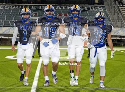 Thumbnail 3 in Ferris vs. Sunnyvale (4A-2 Region II Bi District) photogallery.