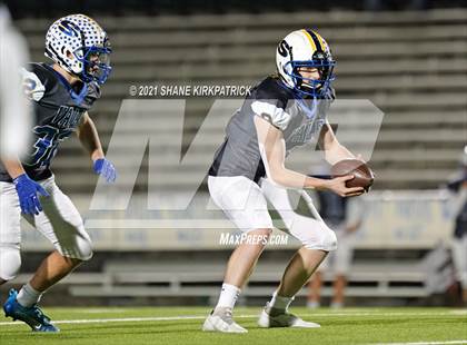 Thumbnail 2 in Ferris vs. Sunnyvale (4A-2 Region II Bi District) photogallery.