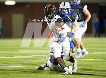 Thumbnail 3 in Ferris vs. Sunnyvale (4A-2 Region II Bi District) photogallery.