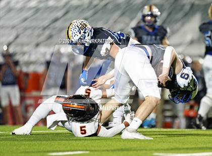 Thumbnail 3 in Ferris vs. Sunnyvale (4A-2 Region II Bi District) photogallery.