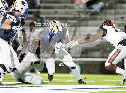 Thumbnail 2 in Ferris vs. Sunnyvale (4A-2 Region II Bi District) photogallery.