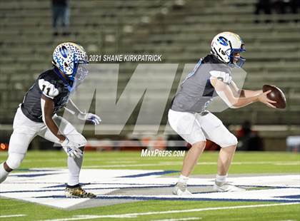 Thumbnail 1 in Ferris vs. Sunnyvale (4A-2 Region II Bi District) photogallery.