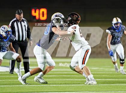 Thumbnail 3 in Ferris vs. Sunnyvale (4A-2 Region II Bi District) photogallery.