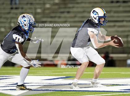 Thumbnail 2 in Ferris vs. Sunnyvale (4A-2 Region II Bi District) photogallery.