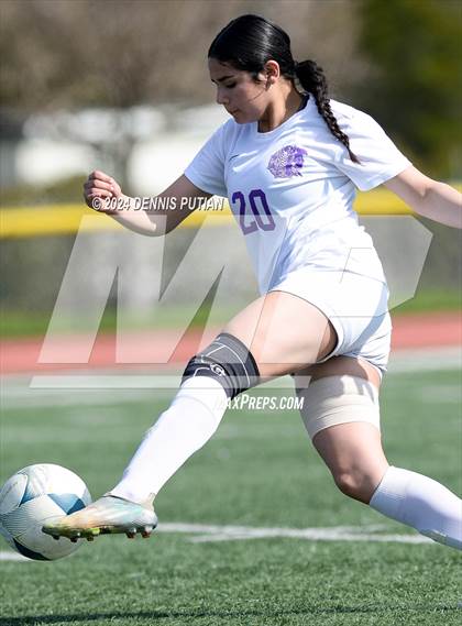 Thumbnail 1 in Everett Alvarez vs. Soledad (CIF CCS D4 Finals) photogallery.
