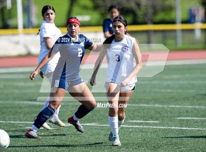 Thumbnail 3 in Everett Alvarez vs. Soledad (CIF CCS D4 Finals) photogallery.