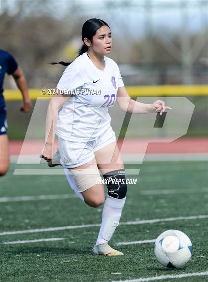 Thumbnail 2 in Everett Alvarez vs. Soledad (CIF CCS D4 Finals) photogallery.