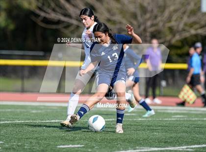 Thumbnail 2 in Everett Alvarez vs. Soledad (CIF CCS D4 Finals) photogallery.