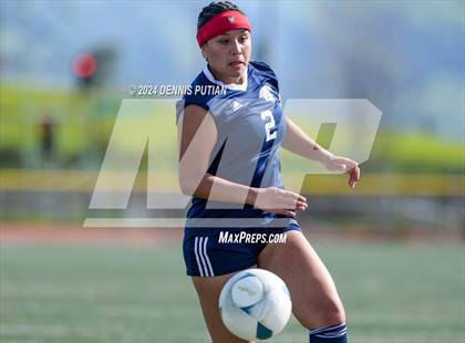 Thumbnail 1 in Everett Alvarez vs. Soledad (CIF CCS D4 Finals) photogallery.